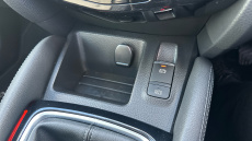 Nissan Qashqai 1.3 DiG-T N-Connecta 5dr [Glass Roof Pack] Petrol Hatchback